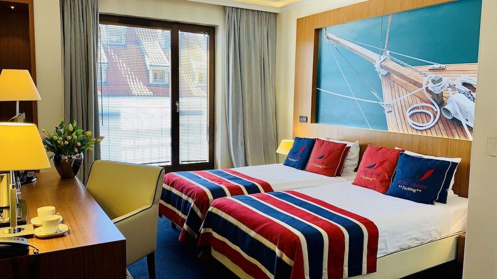 Hotel Gdansk Boutique Exterior foto A room at the hotel